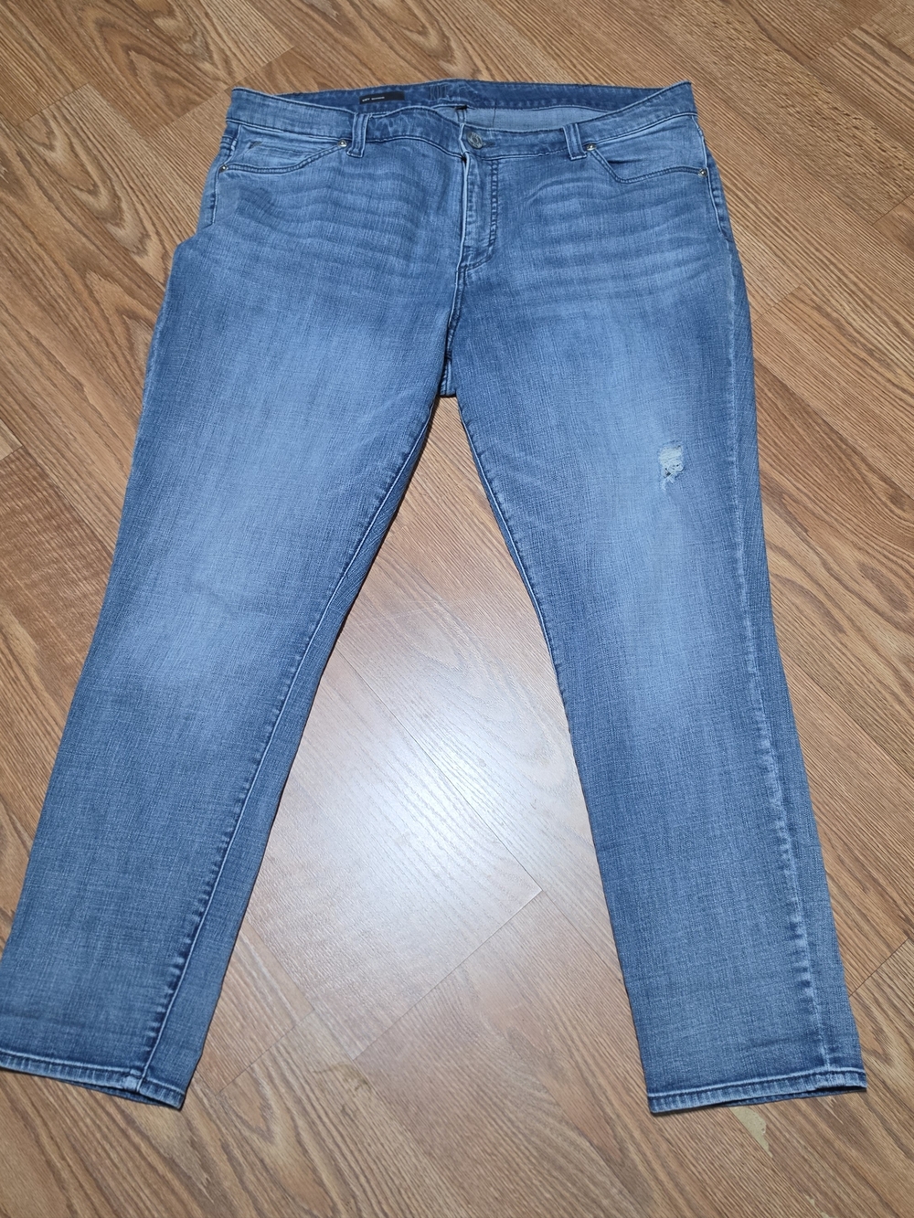 KUT FROM THE KLOTH " KATY" Boyfriend Blue Slim Straight Jeans